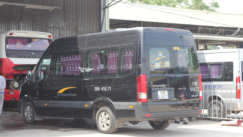 Thuê xe du lịch 16 chỗ Hà Nội Huyndai Solati giá rẻ tại Vận tải JAC