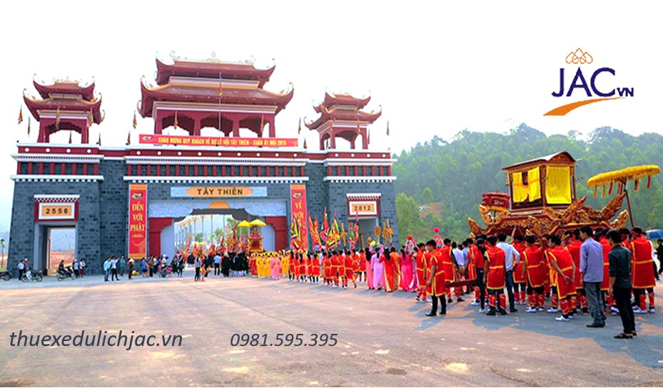 Thuê xe du lịch Hà Nội Tây Thiên -  Hòa mình vào Lễ hội Tây Thiên 