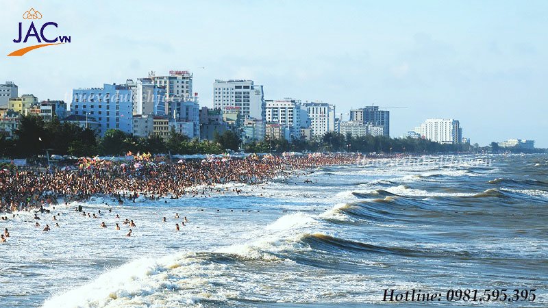 Du lịch Bãi biển Sầm Sơn vào mùa hè