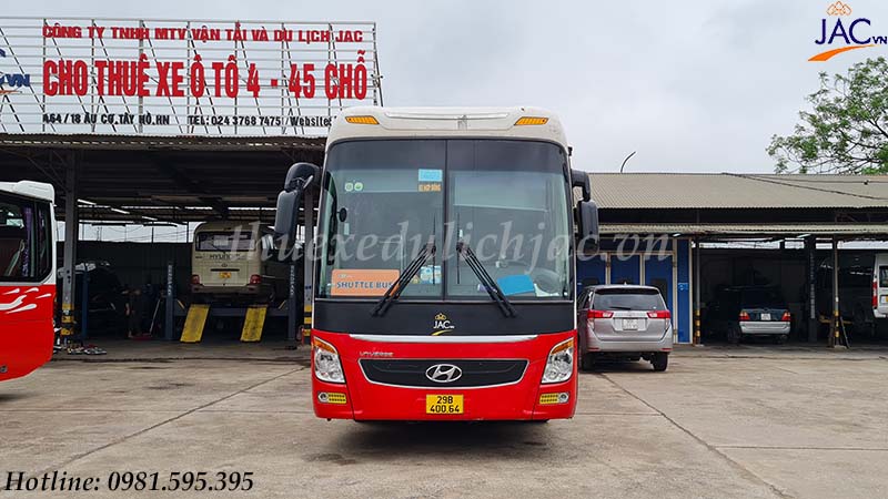 Thuê xe 45 chỗ đưa đón sân bay Nội Bài tại JAC: Xe mới, chất lượng