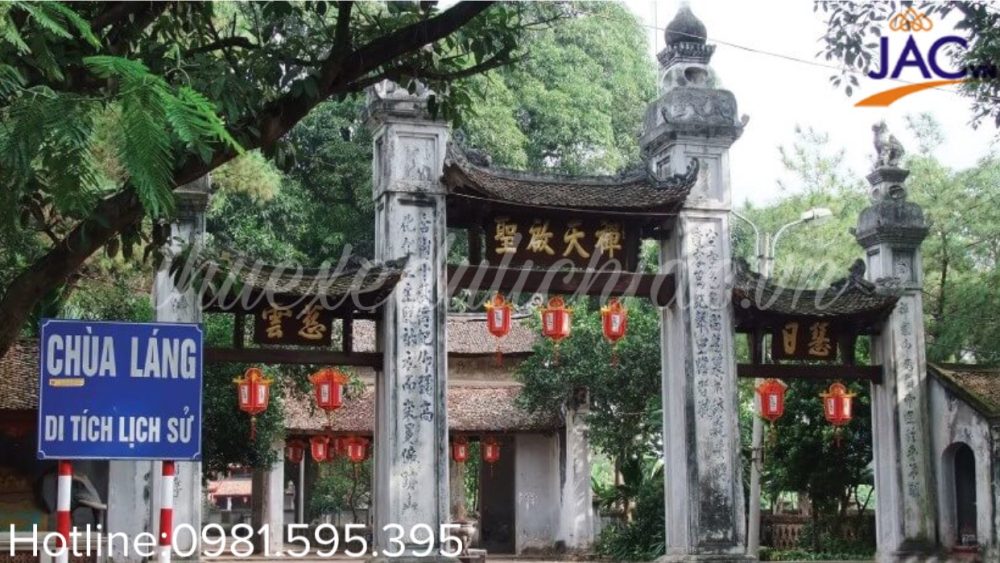 Thuê xe du lịch ghé thăm những ngôi chùa lâu đời nhất Hà Nội
