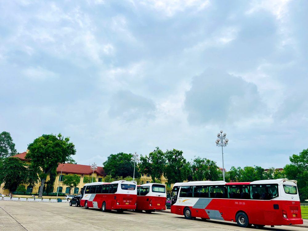 thuê xe du lịch 35 chỗ