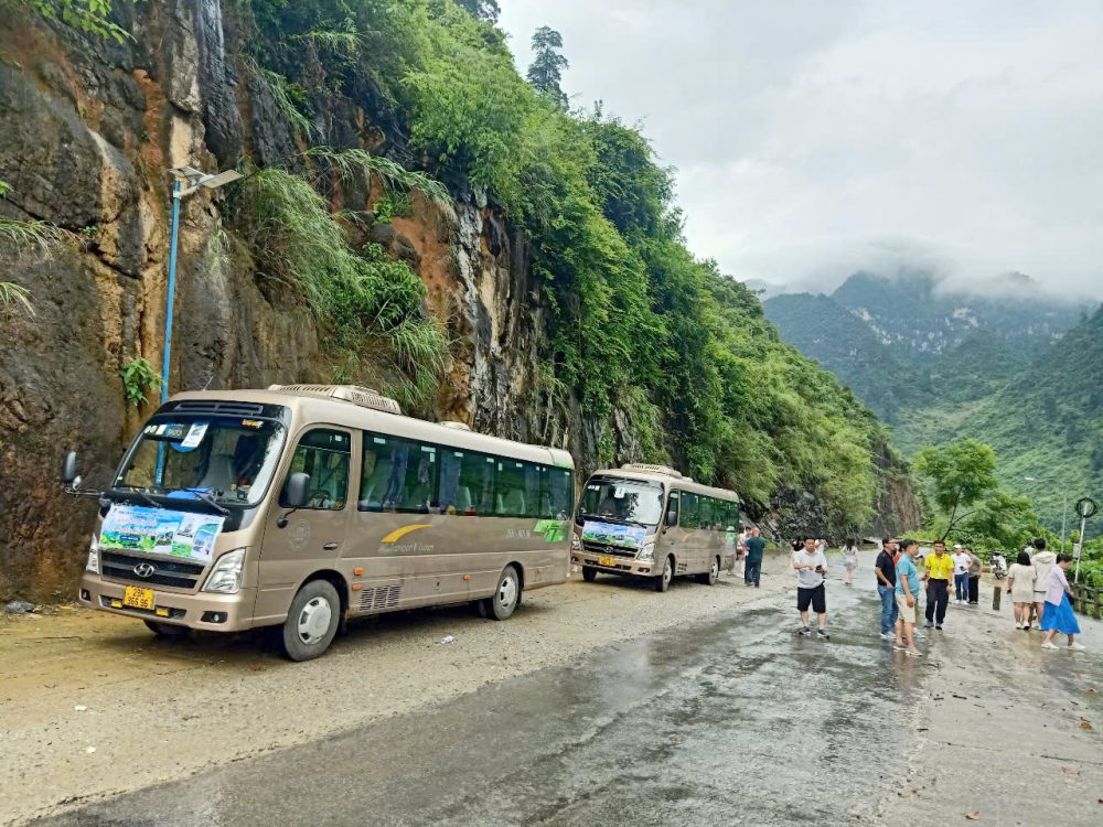 thuê xe du lịch 29 chỗ